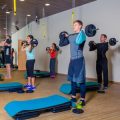 肩関節周囲炎（五十肩）のリハビリテーション：効果的なストレッチと日本人向け生活指導
