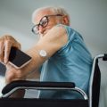 最新IoT福祉用具を活用した在宅リハビリの最前線