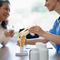 日本人の歩行文化と人工関節リハビリテーションの工夫