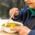 日本人高齢者に適した食事形態の分類と実際